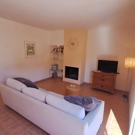 Mas Pinell, 3 Bedroom At 50m From The Beach.