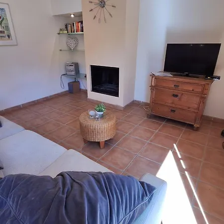 Mas Pinell, 3 Bedroom At 50m From The Beach.