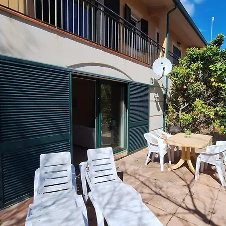 Holiday home Mas Pinell, 3 Bedroom At 50m From The Beach. *